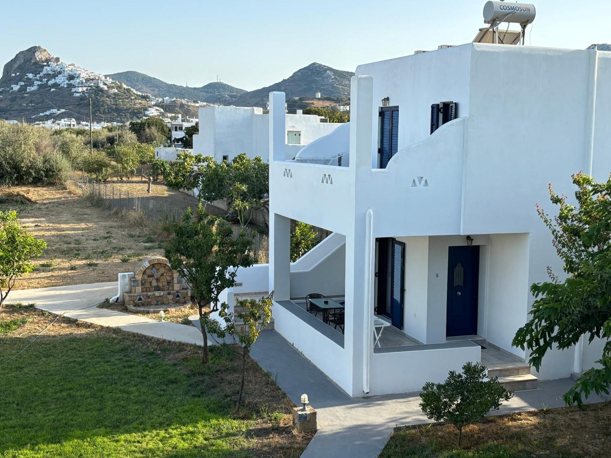 סקירוס Liostasi Houses מראה חיצוני תמונה