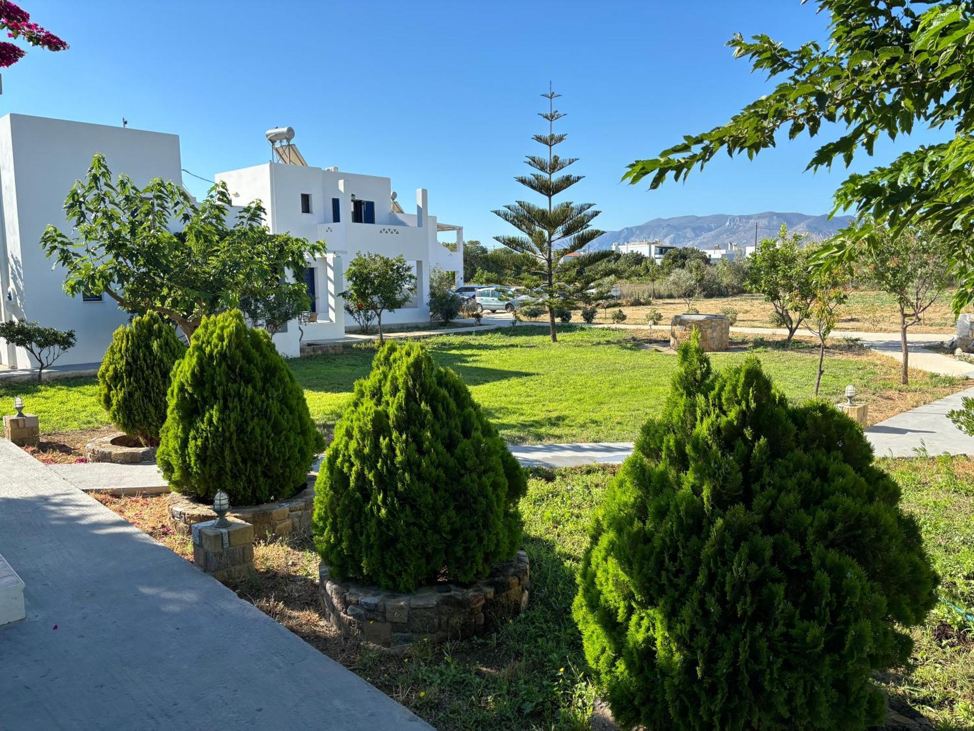 סקירוס Liostasi Houses מראה חיצוני תמונה